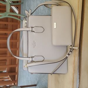 Leather Handbag and matching wallet, ❤️ Host Pick!